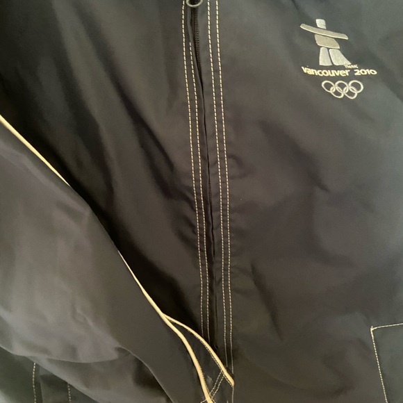 Brand new condition 2010 Vancouver Olympic jacket - Picture 3 of 3